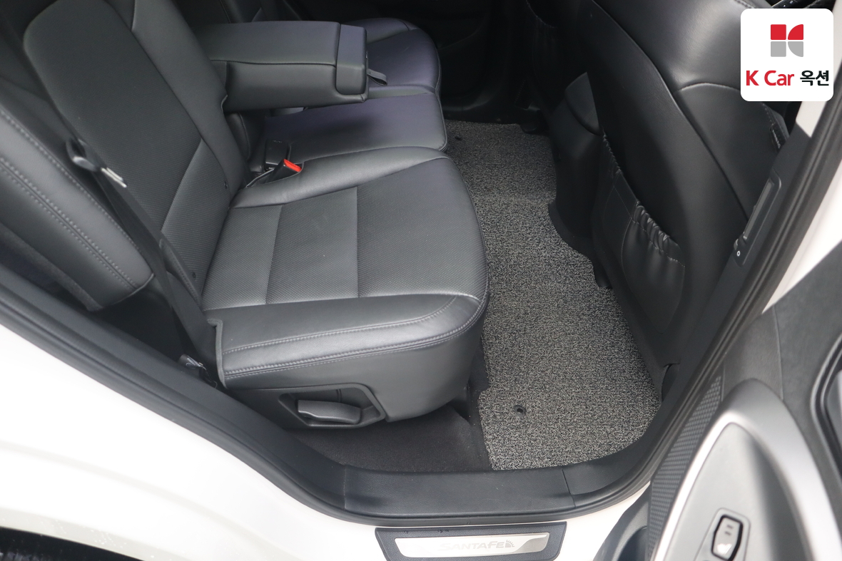 Hyundai Santa Fe 2013 - Image 29