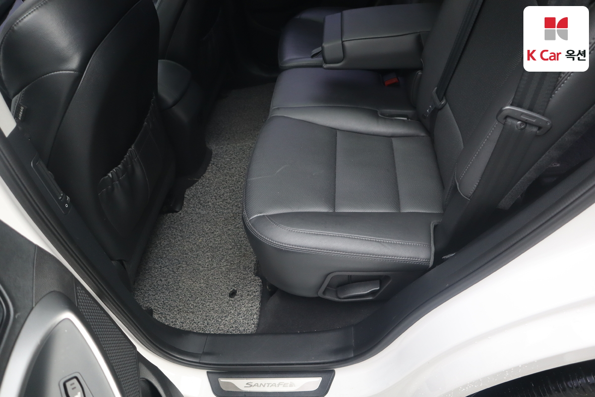 Hyundai Santa Fe 2013 - Image 22