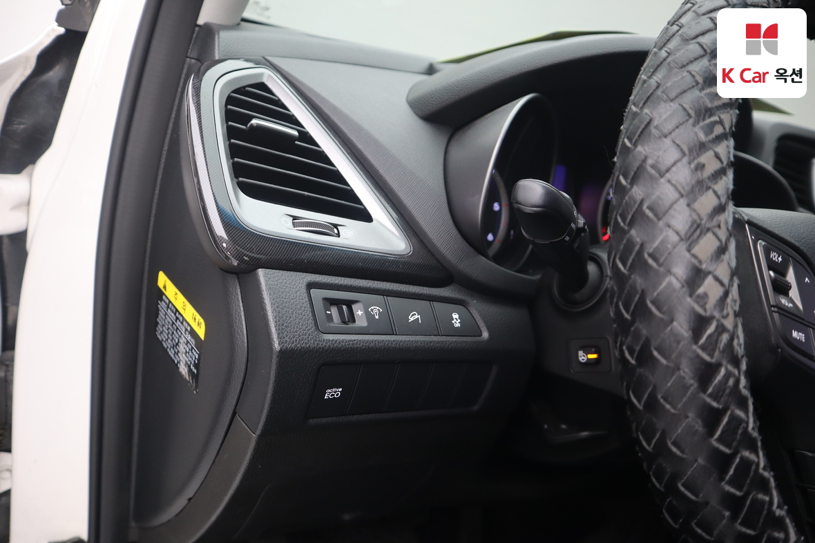 Hyundai Santa Fe 2013 - Image 9