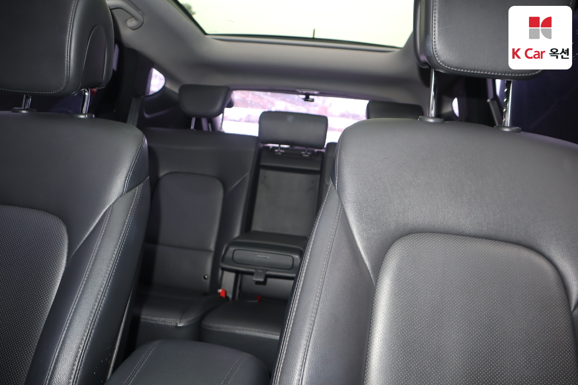 Hyundai Santa Fe 2013 - Image 18