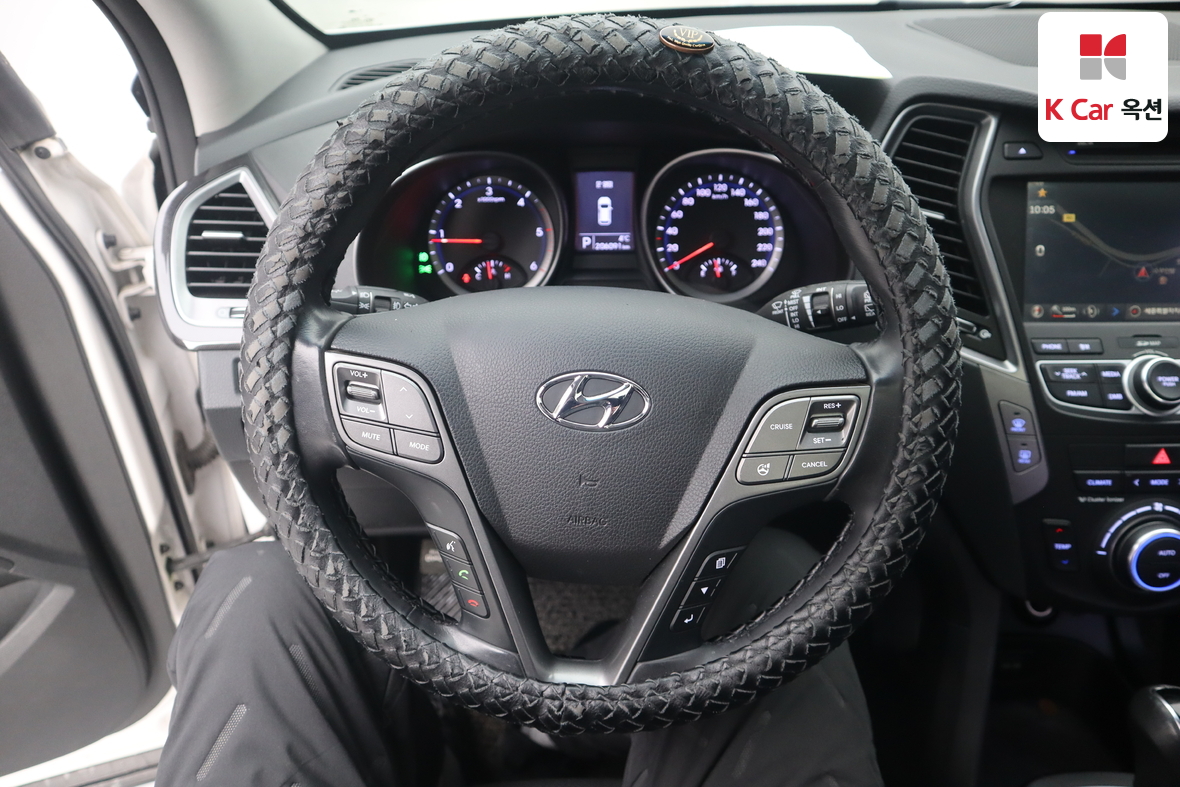 Hyundai Santa Fe 2013 - Image 10