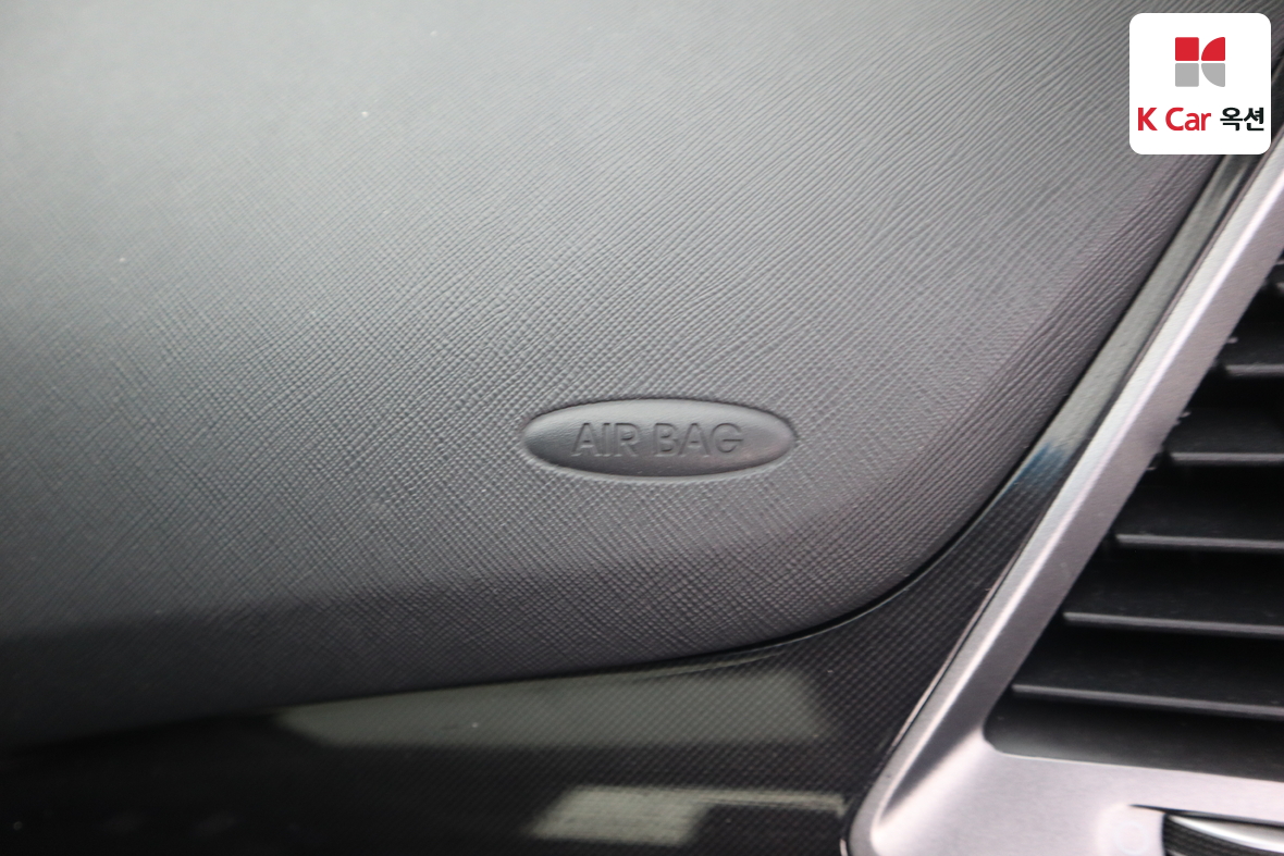 Hyundai Santa Fe 2013 - Image 32