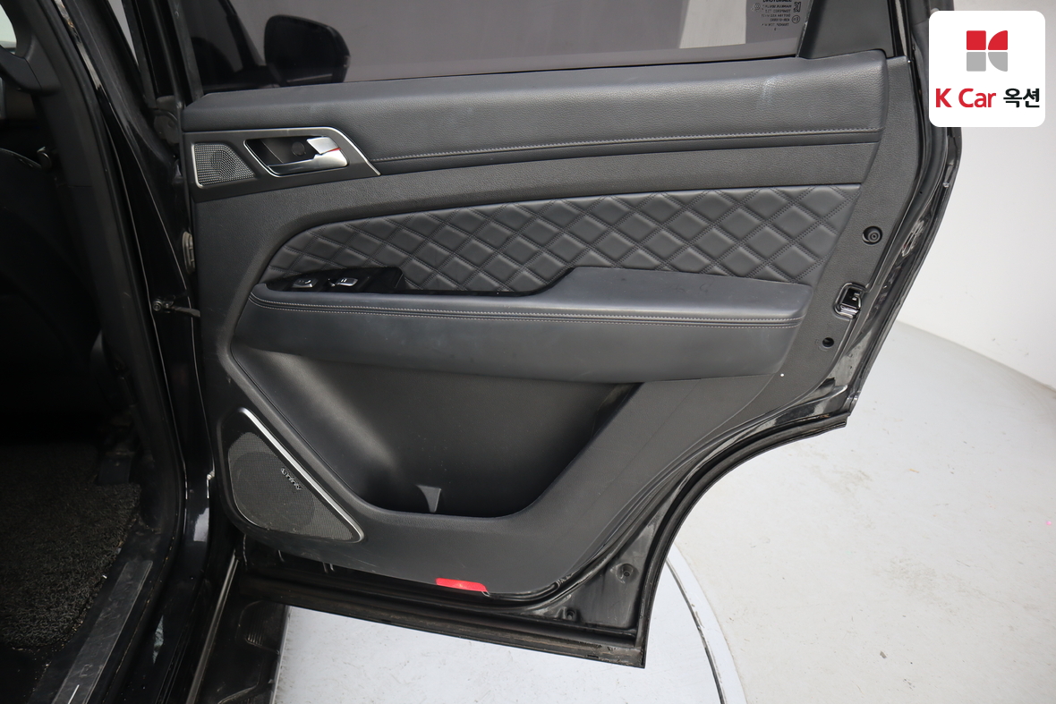 KG Mobility Rexton 2019 - Image 30