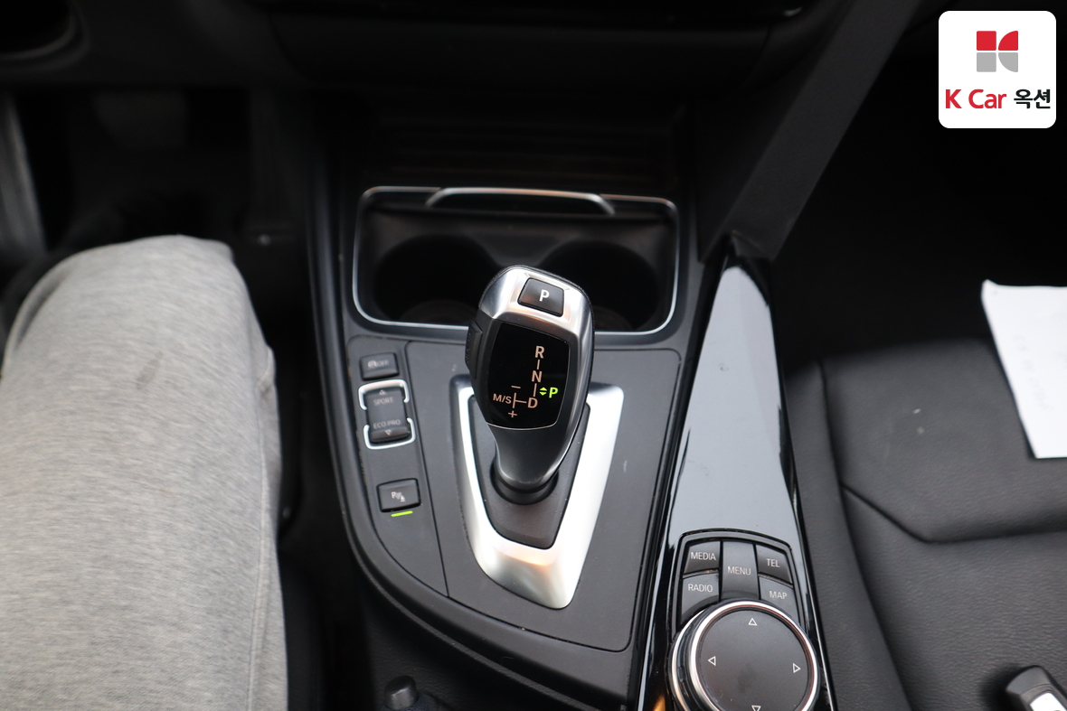 BMW 3 Series 2016 - Image 17