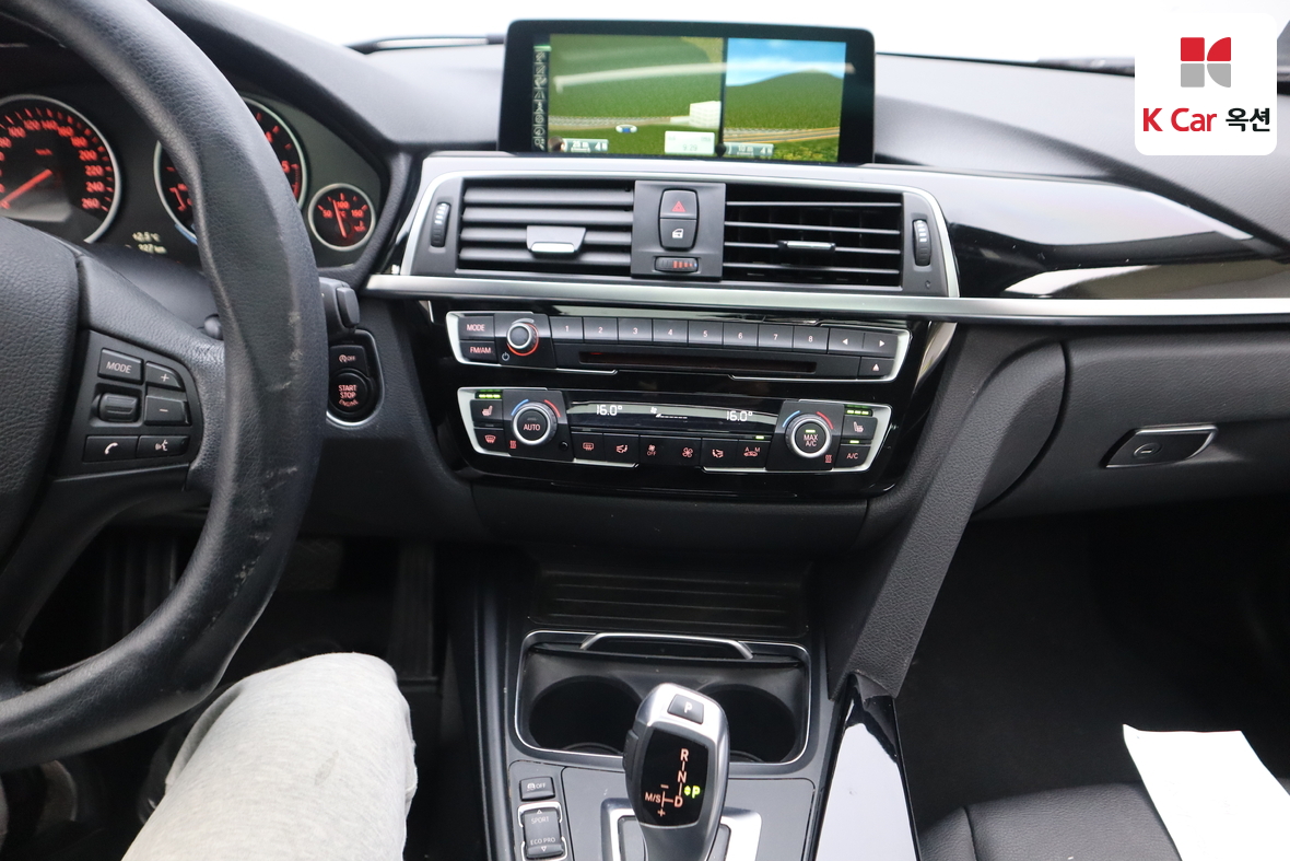 BMW 3 Series 2016 - Image 6