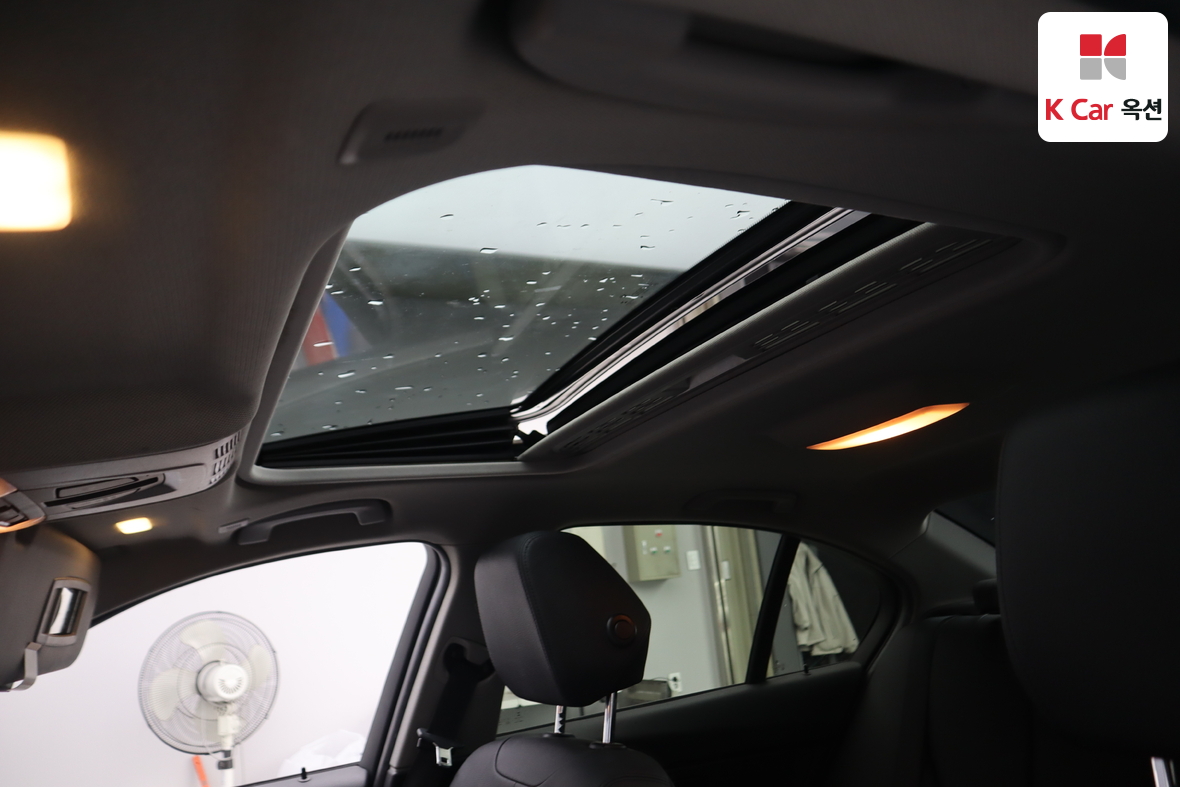 BMW 3 Series 2016 - Image 24