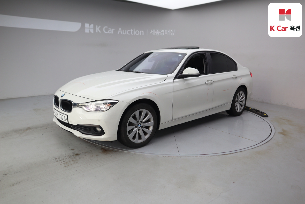 BMW 3 Series 2016 - Image 1