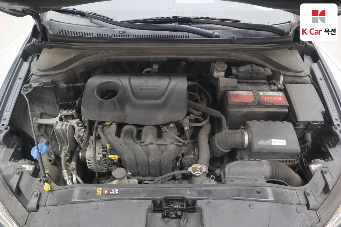 هيونداي إلانترا 2018 - صورة 30