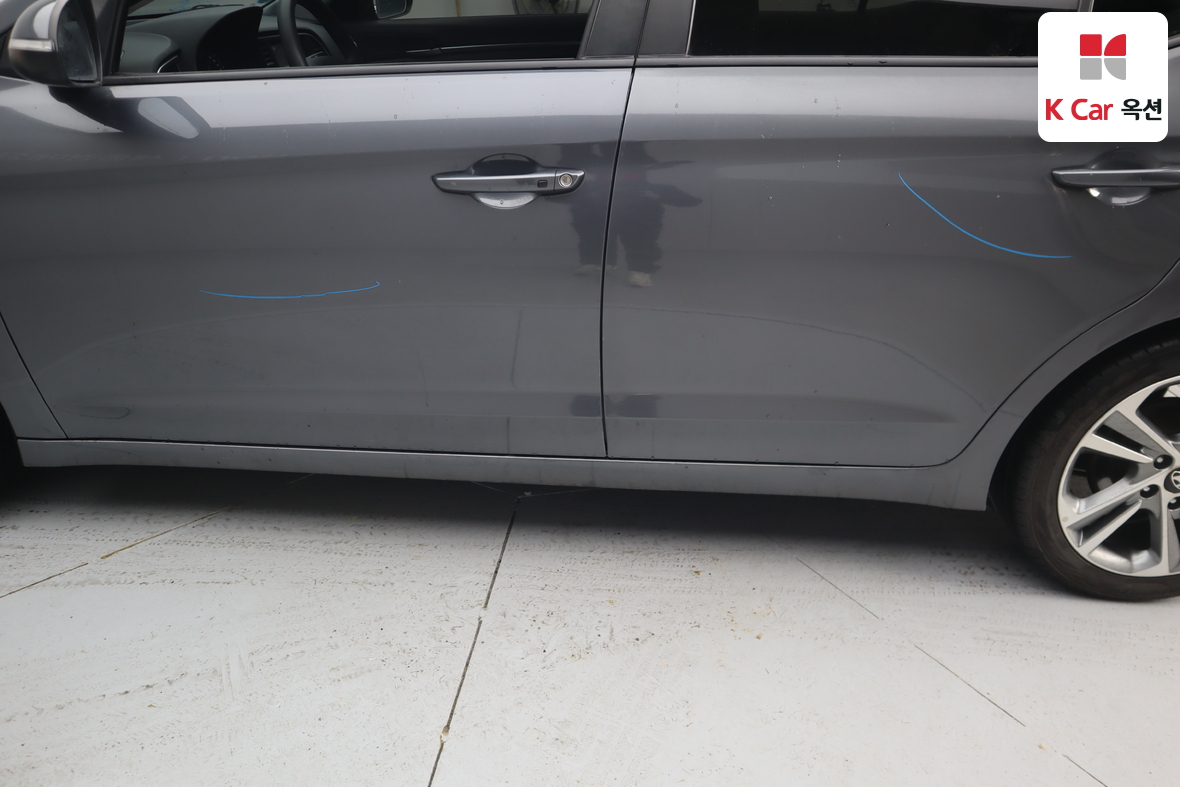 هيونداي إلانترا 2018 - صورة 37