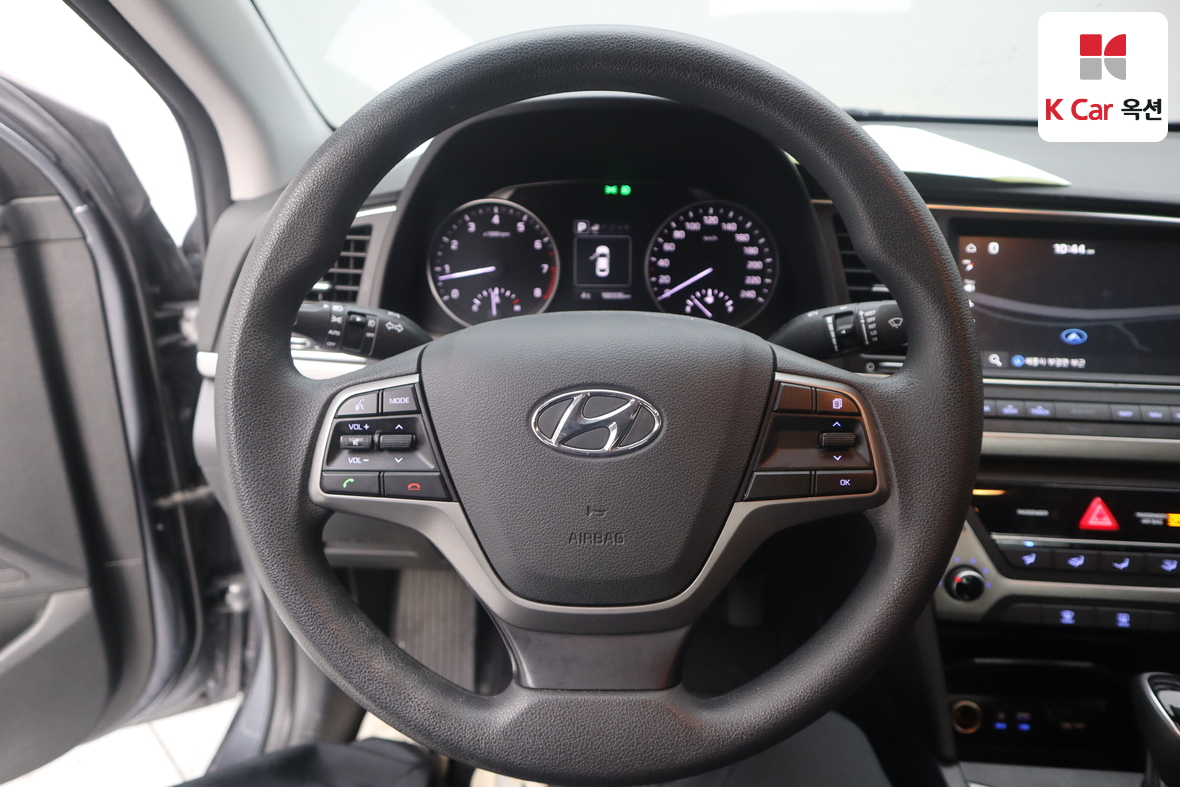 هيونداي إلانترا 2018 - صورة 10