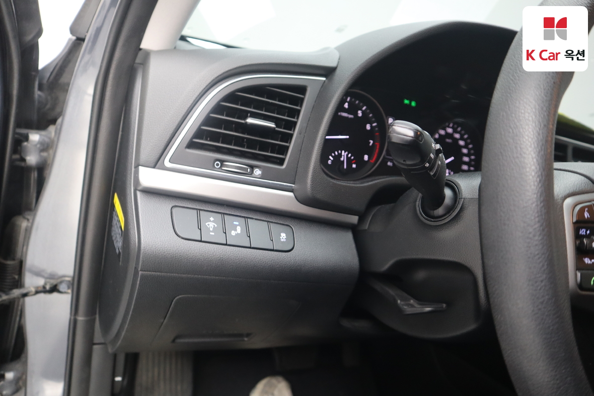 هيونداي إلانترا 2018 - صورة 9