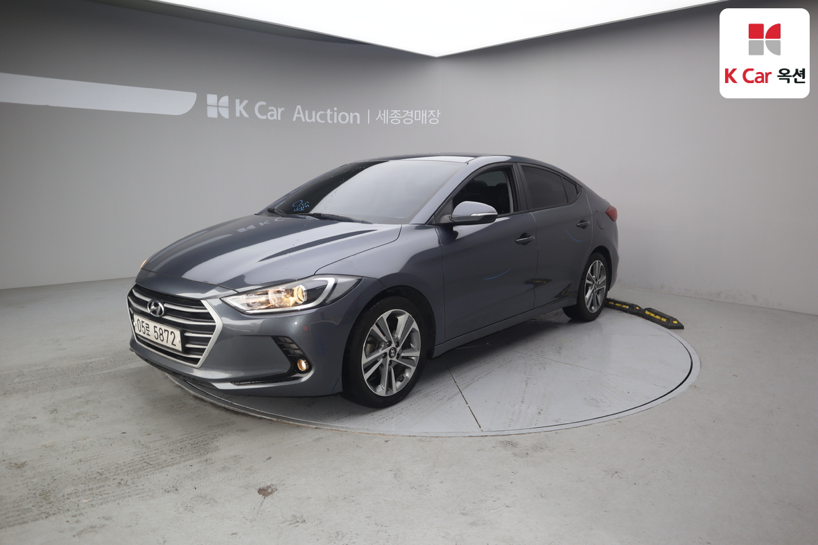 هيونداي إلانترا 2018 - صورة 1