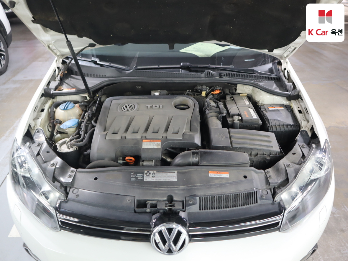 Volkswagen Golf 2010 - Image 36