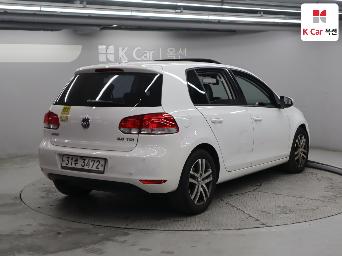 Volkswagen Golf 2010 - Image 2