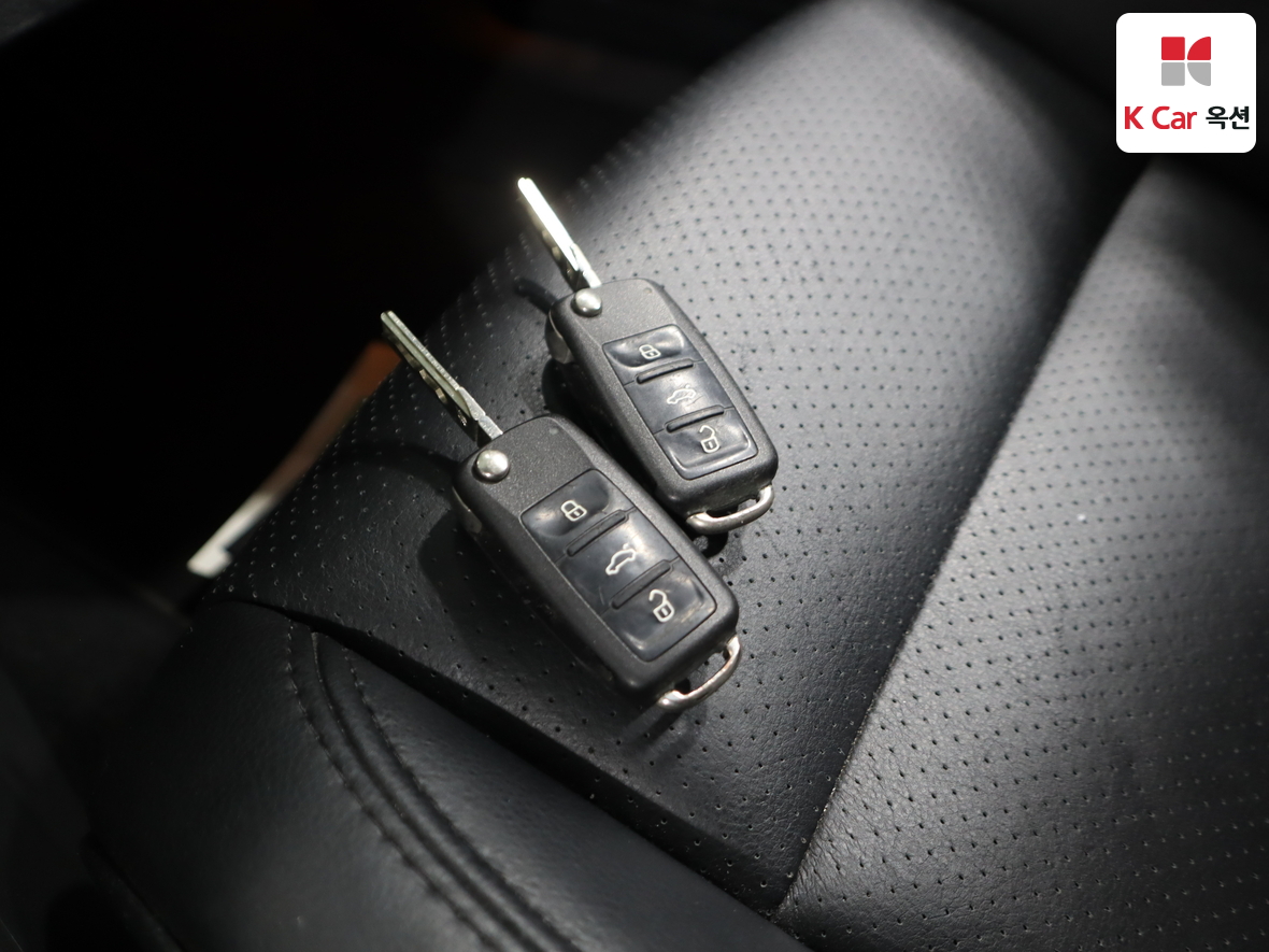 Volkswagen Golf 2010 - Image 17