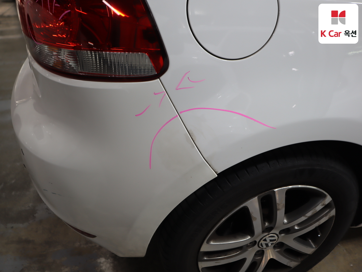 Volkswagen Golf 2010 - Image 44