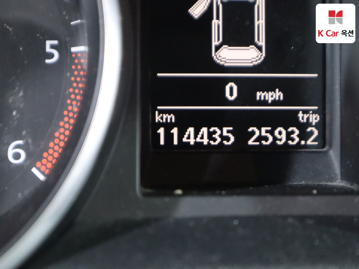 Volkswagen Golf 2010 - Image 4