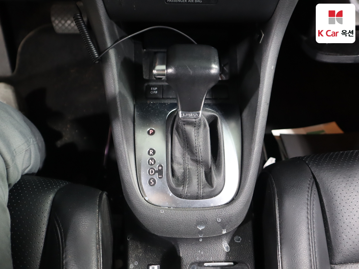 Volkswagen Golf 2010 - Image 16