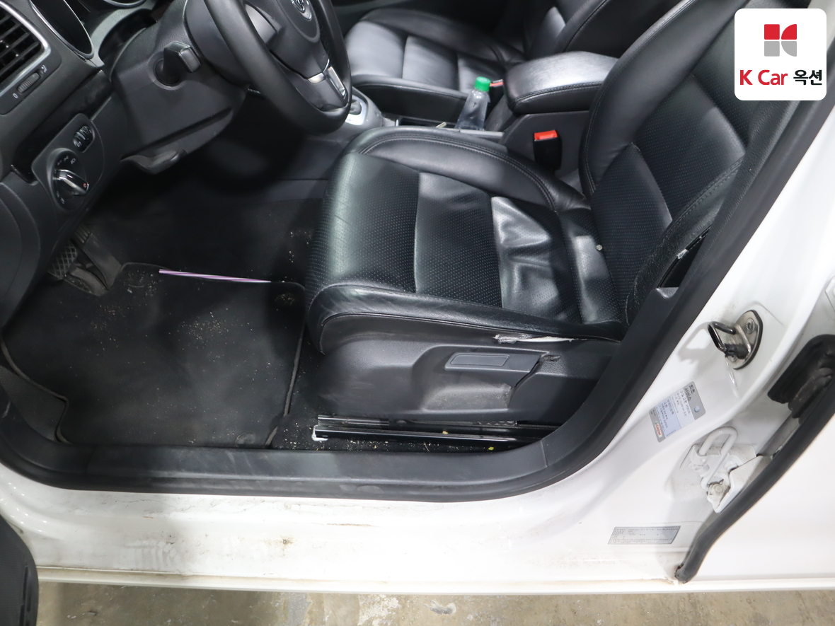 Volkswagen Golf 2010 - Image 18