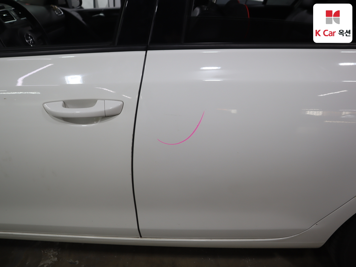 Volkswagen Golf 2010 - Image 40