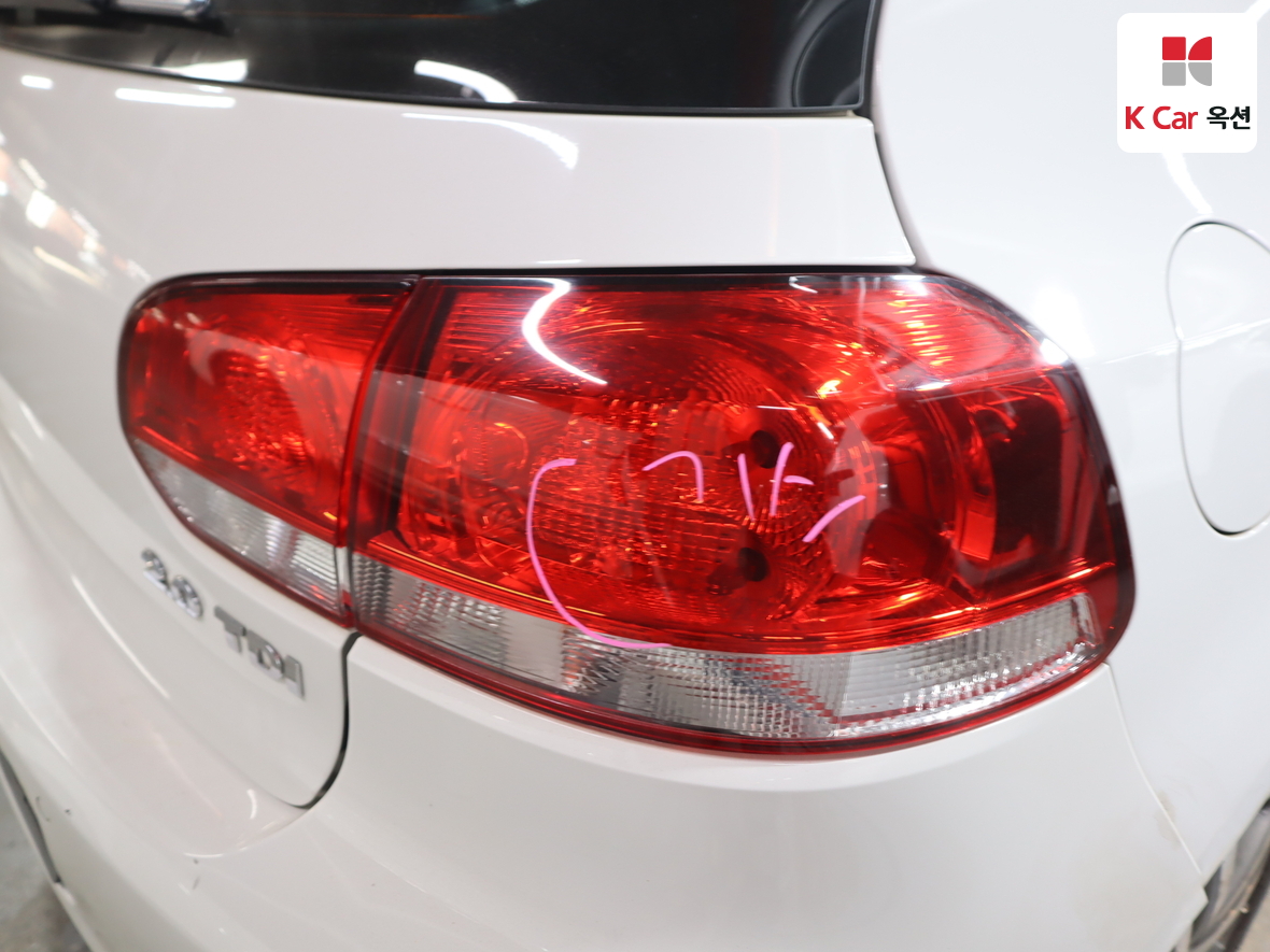 Volkswagen Golf 2010 - Image 43