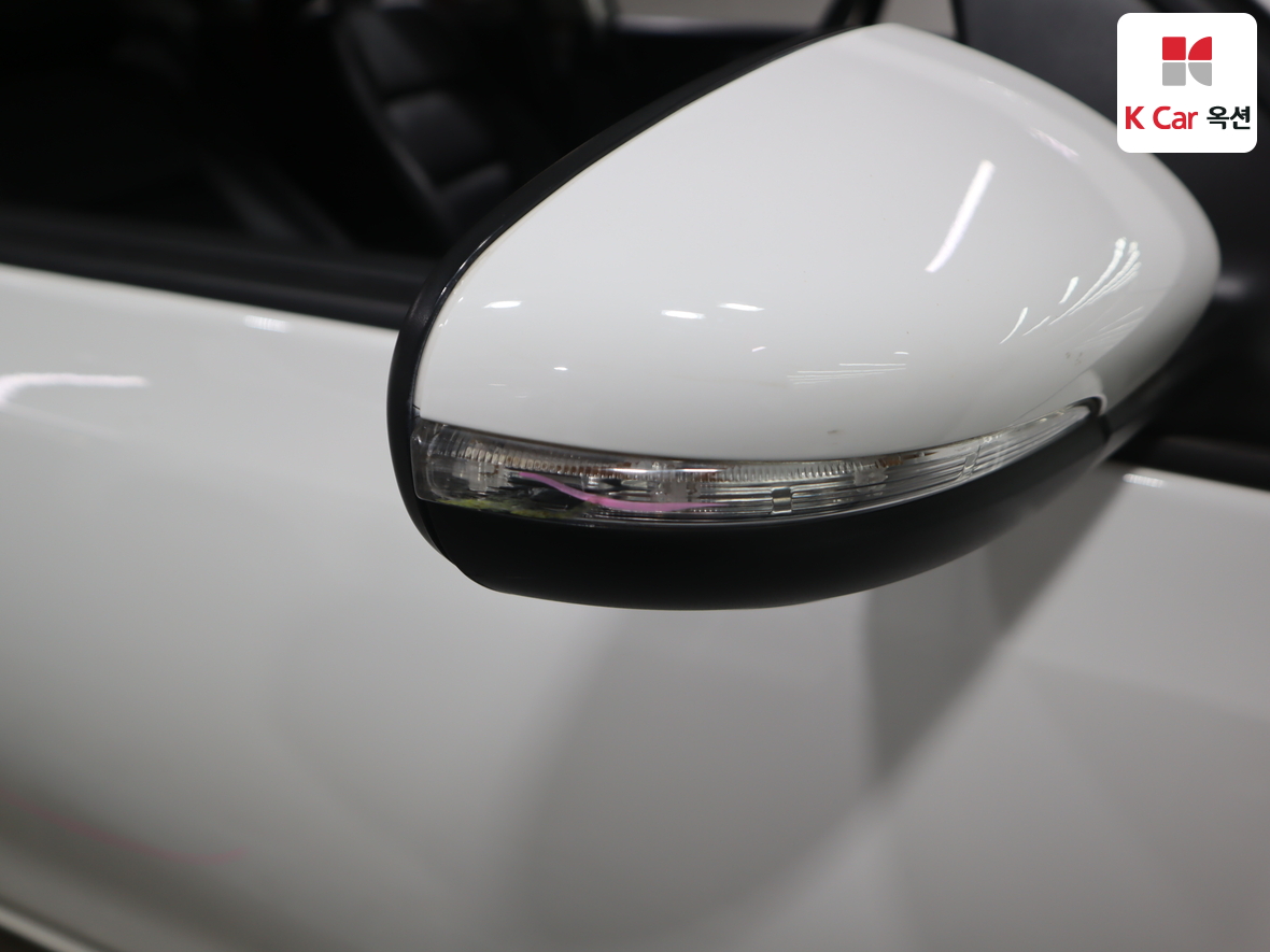 Volkswagen Golf 2010 - Image 47