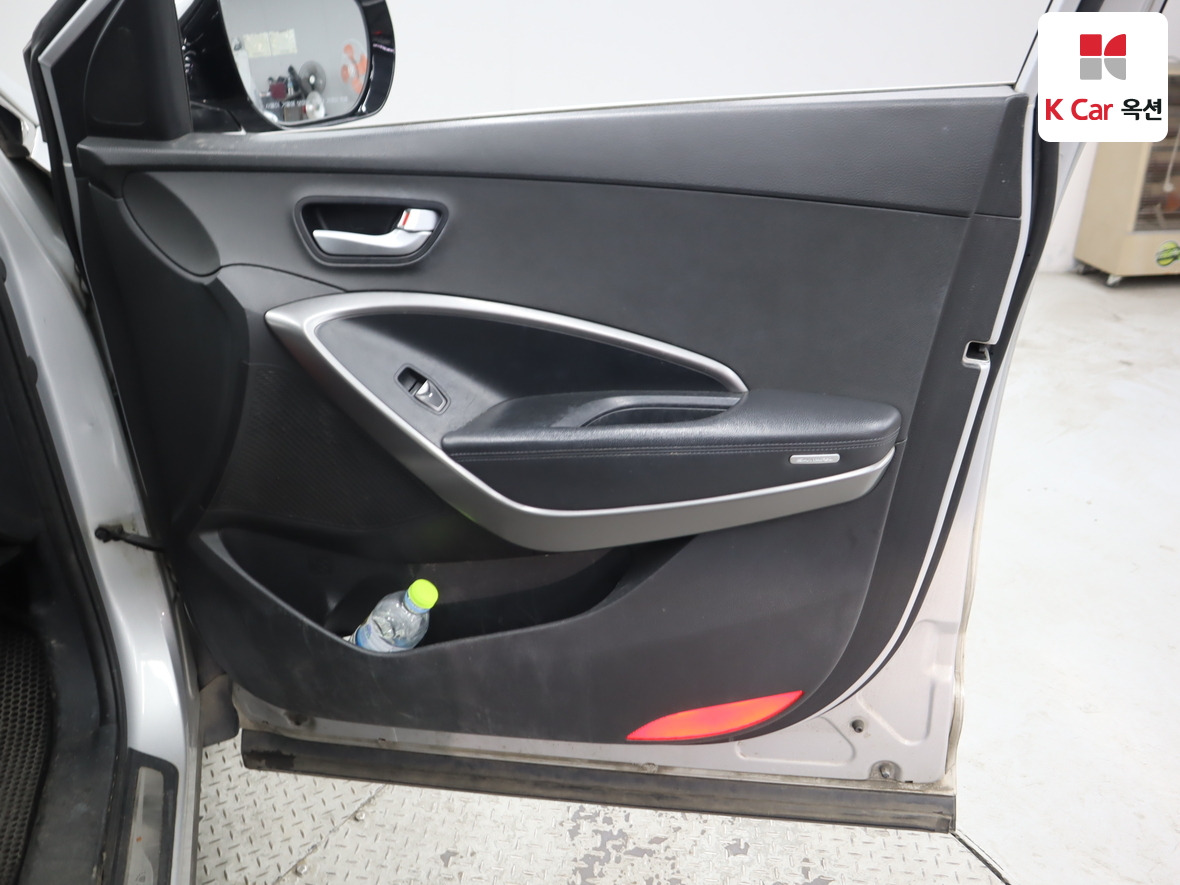 Hyundai Santa Fe 2013 - Image 32