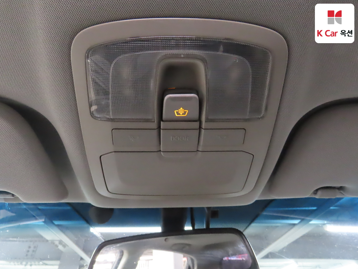 KG Mobility Korando C 2011 - Image 12