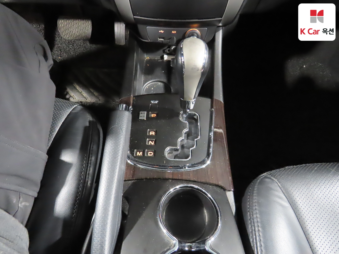 KG Mobility Korando C 2011 - Image 17