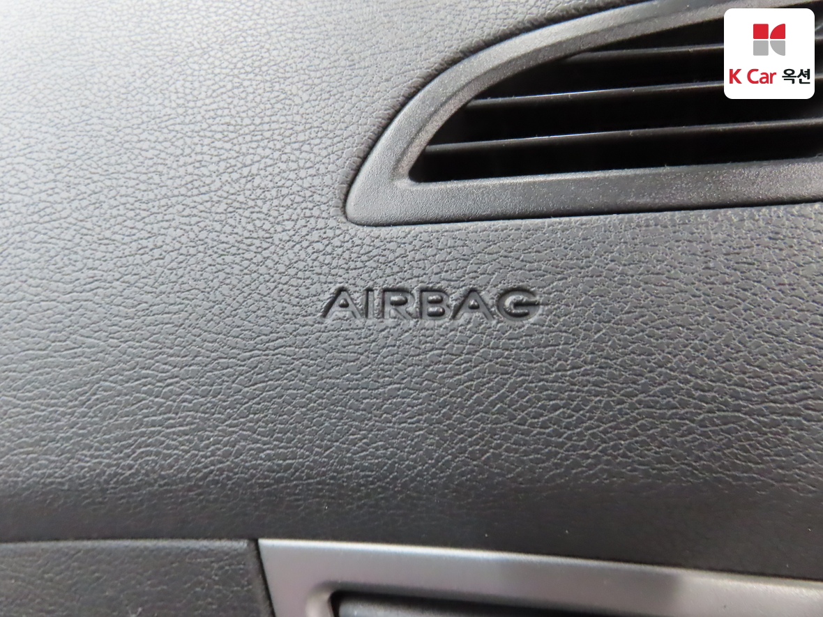 Hyundai Elantra 2016 - Image 30