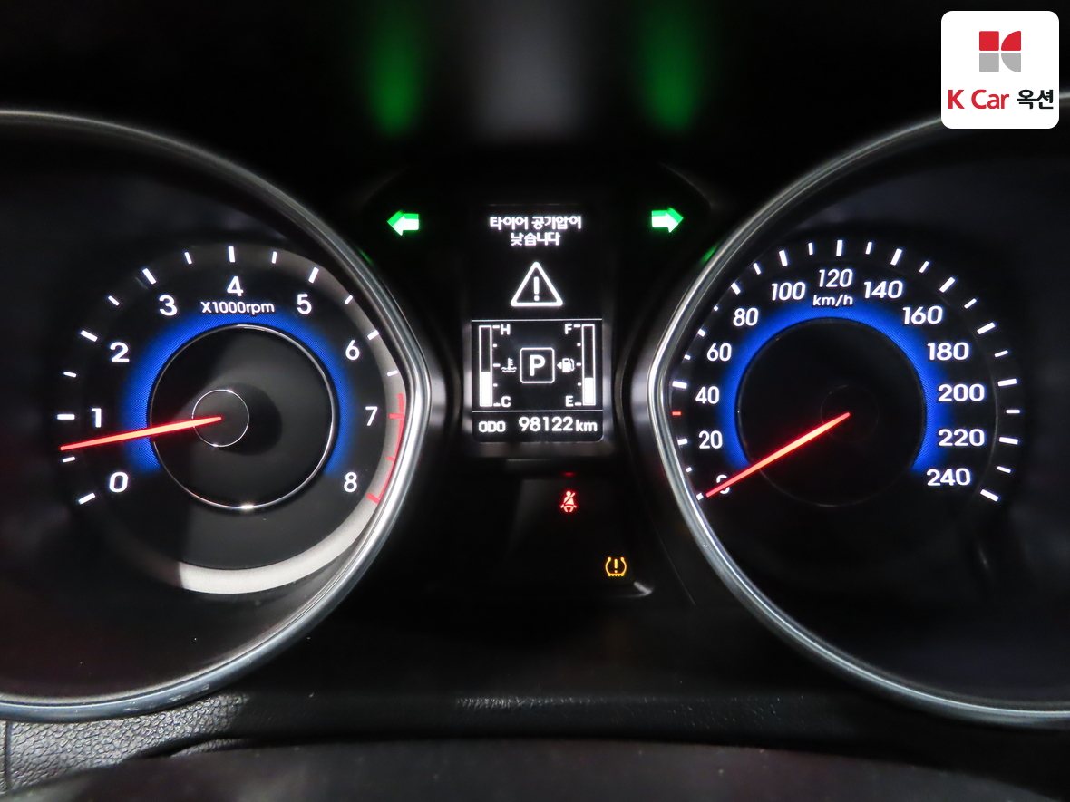 Hyundai Elantra 2016 - Image 5