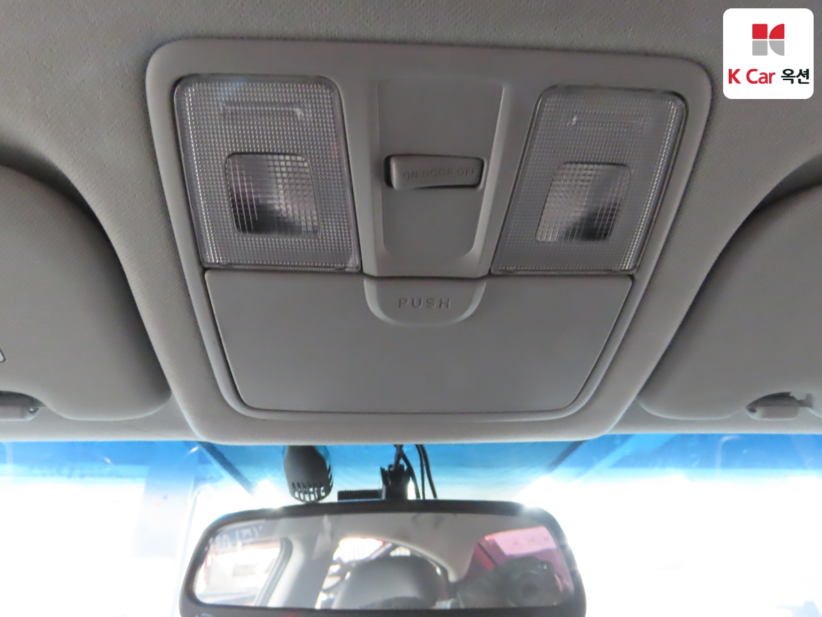 Hyundai Elantra 2016 - Image 12