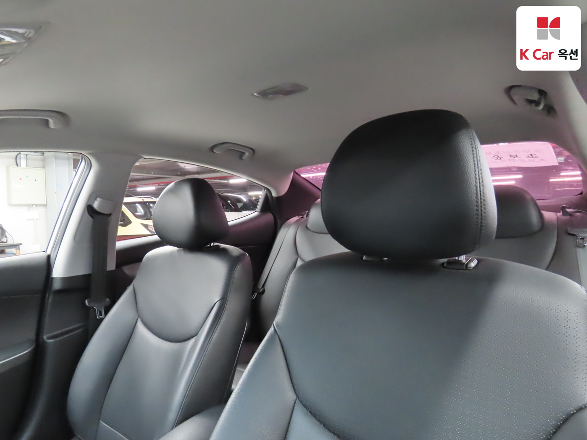 Hyundai Elantra 2016 - Image 19