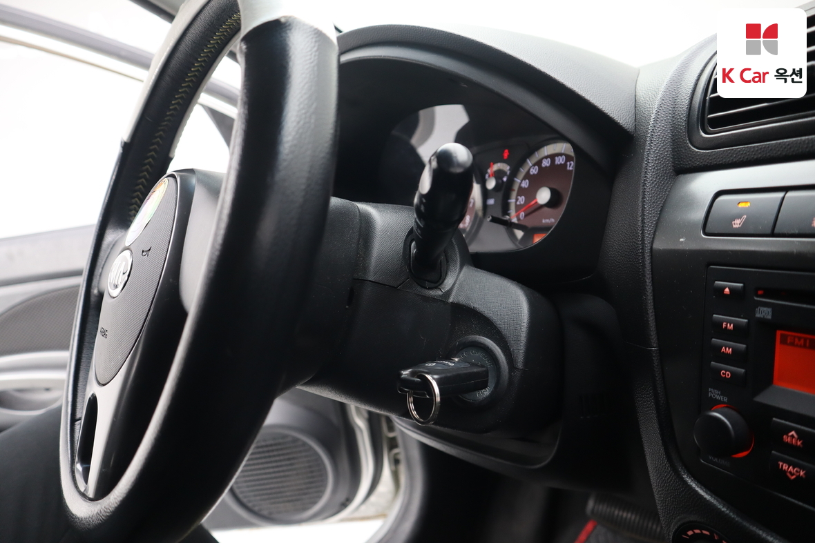 Kia Morning 2011 - Image 11