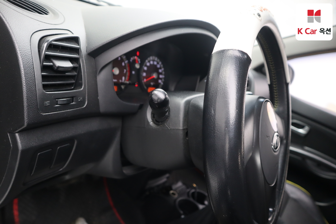 Kia Morning 2011 - Image 9