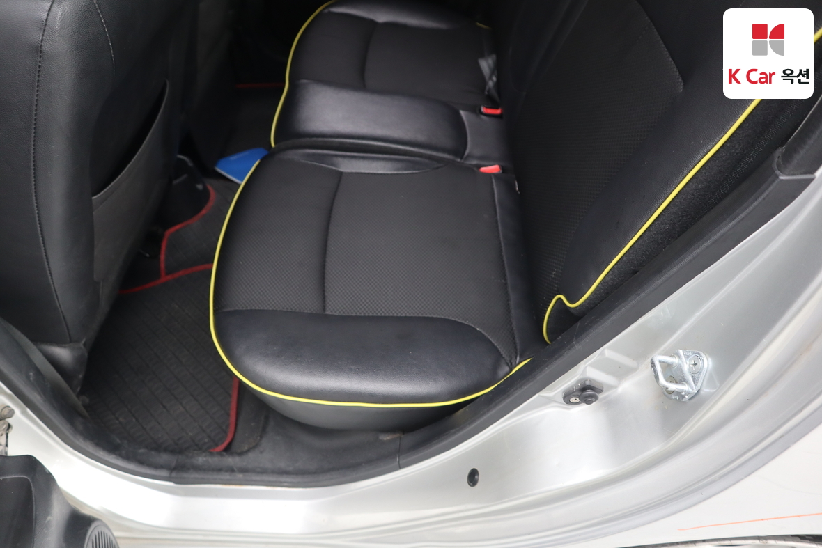 Kia Morning 2011 - Image 21