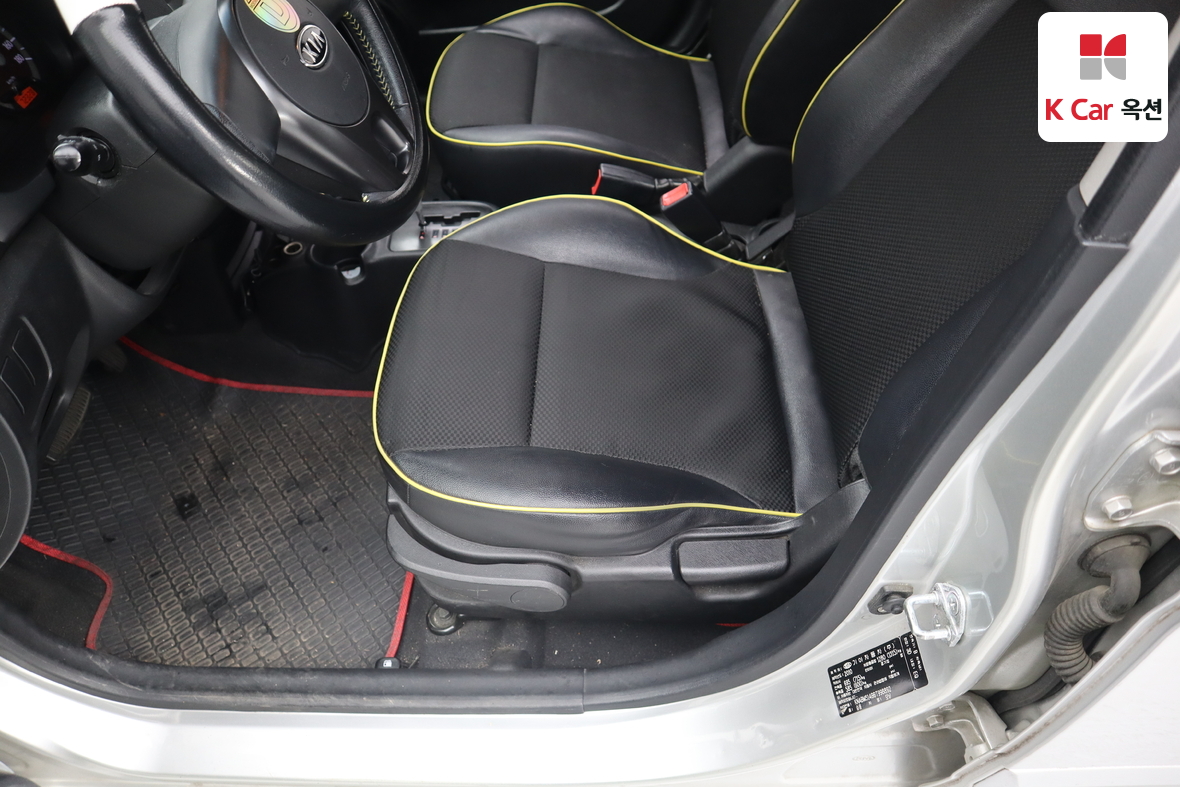 Kia Morning 2011 - Image 18