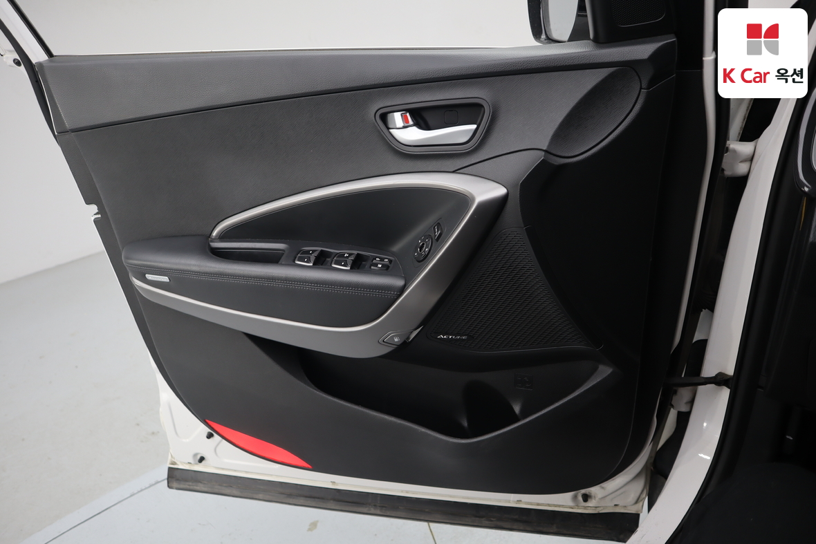 هيونداي سانتافي 2014 - صورة 8