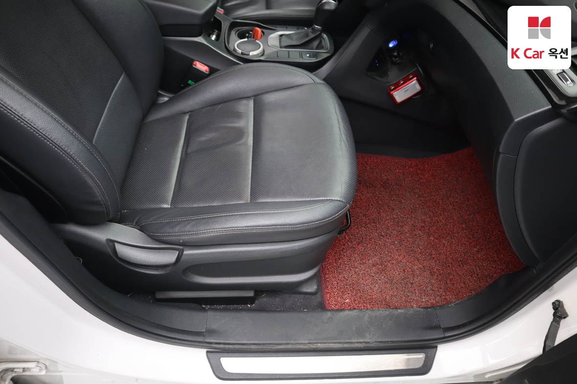 هيونداي سانتافي 2014 - صورة 29