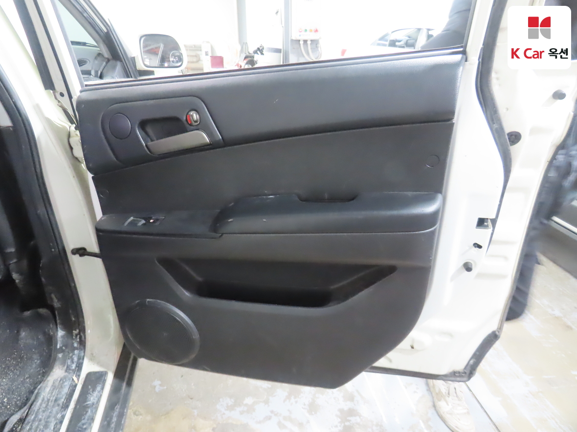 KG Mobility Korando Sports 2017 - Image 29