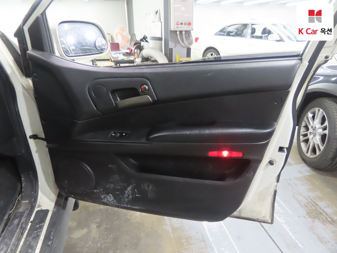 KG Mobility Korando Sports 2017 - Image 31