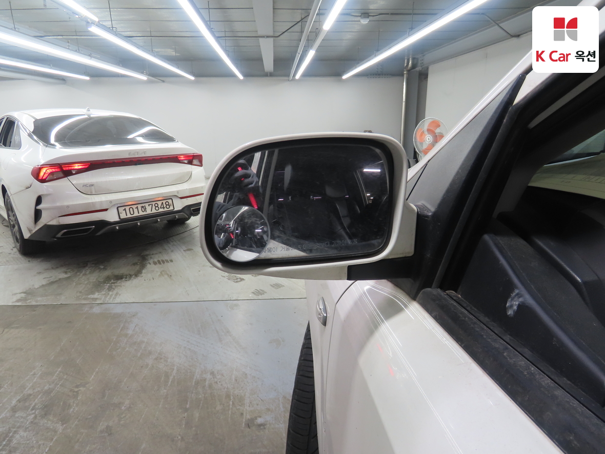 KG Mobility Korando Sports 2017 - Image 24