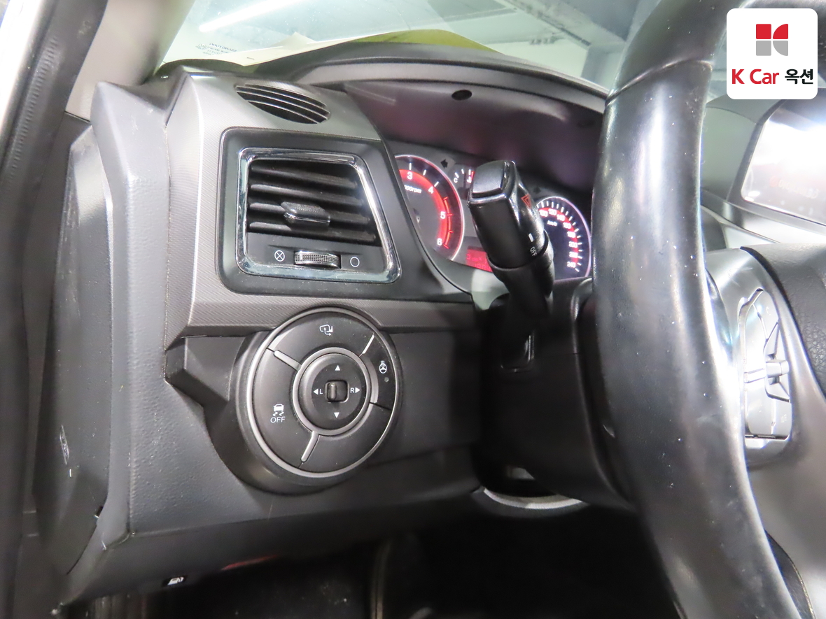 KG Mobility Korando Sports 2017 - Image 9