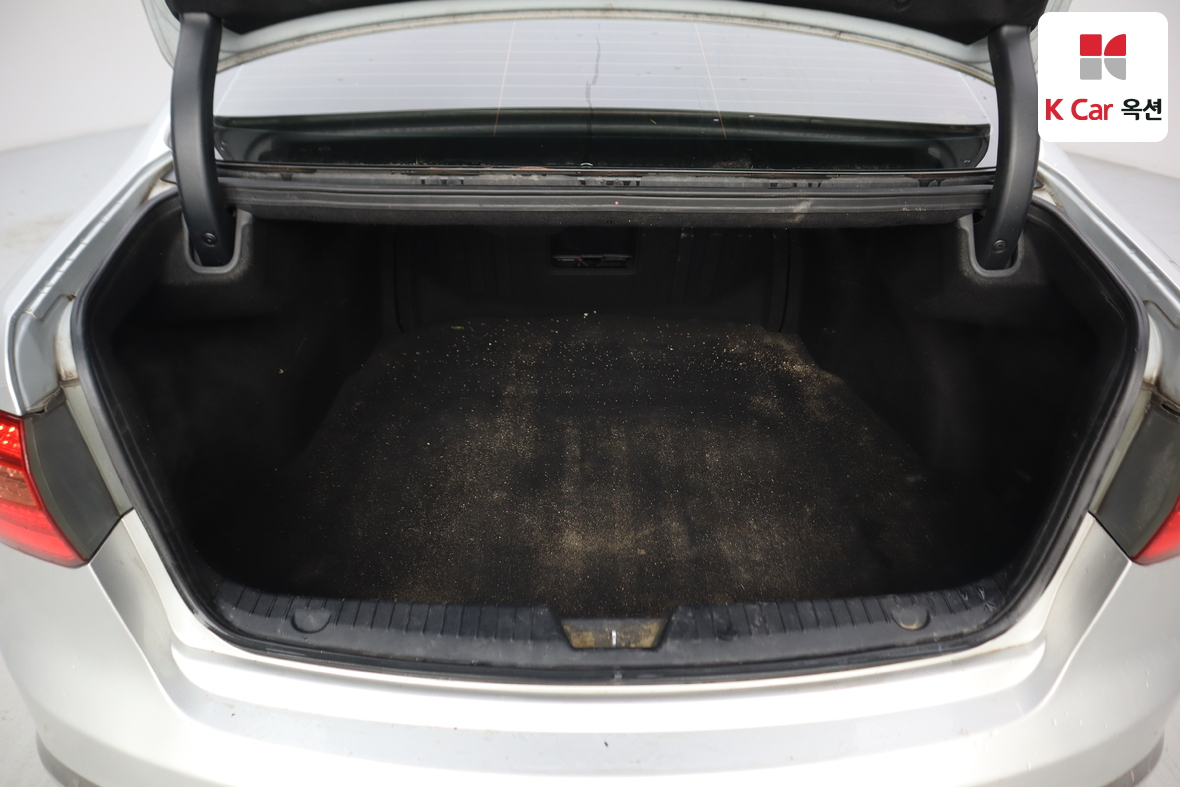 Kia K7 2012 - Image 29