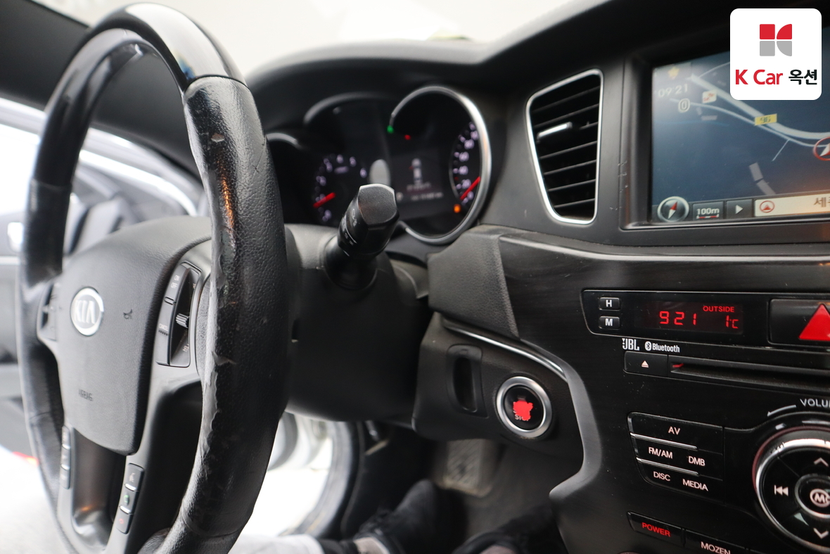 Kia K7 2012 - Image 11