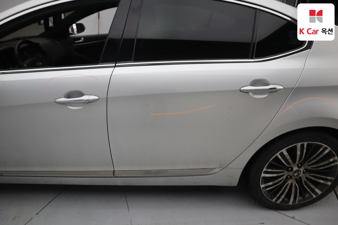 Kia K7 2012 - Image 44