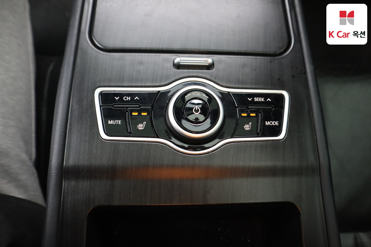 Kia K7 2012 - Image 27