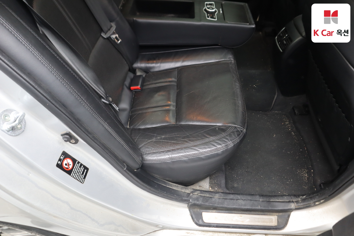 Kia K7 2012 - Image 32