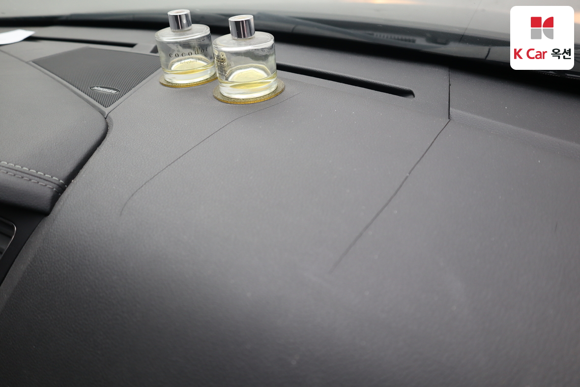 Kia K7 2010 - Image 30