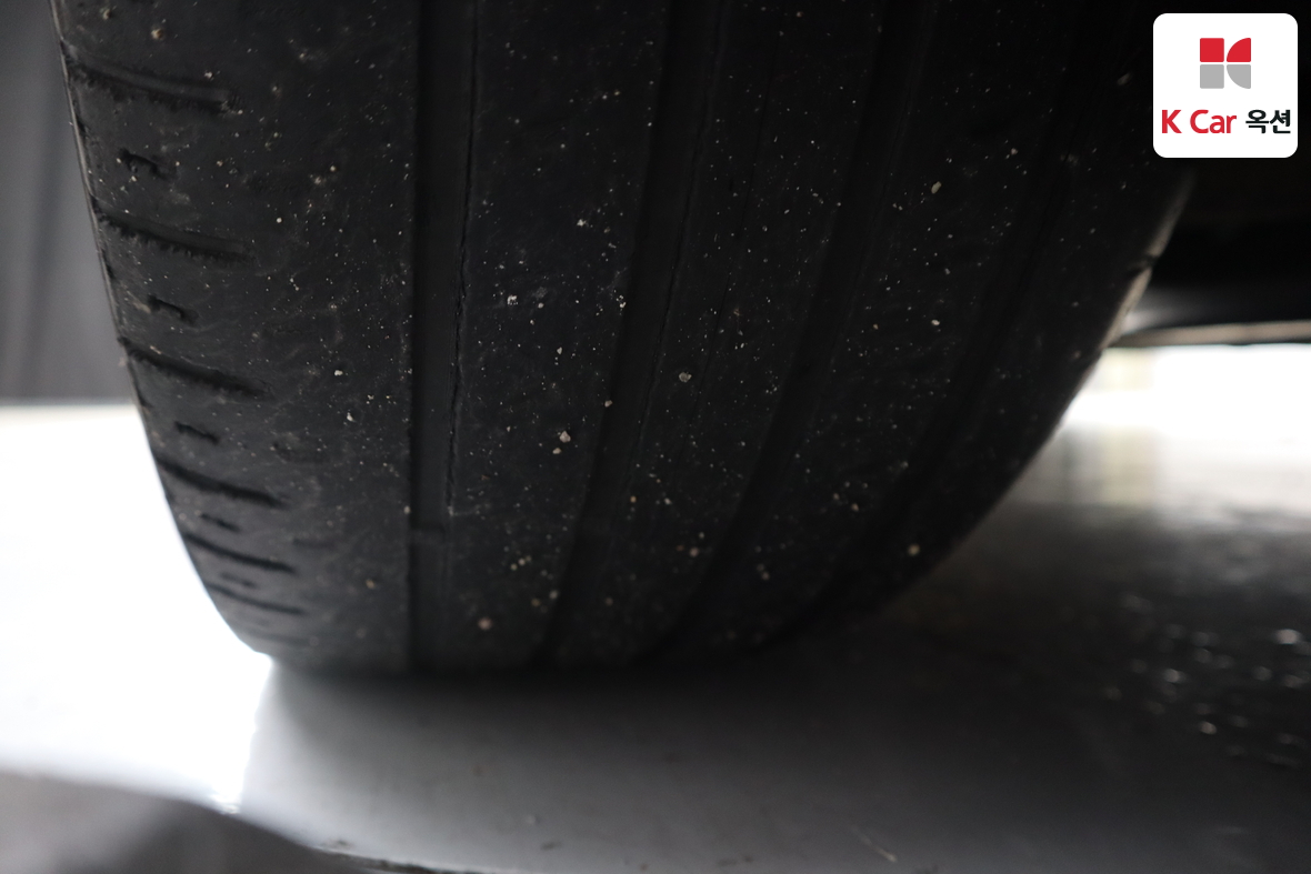 Kia K7 2010 - Image 31